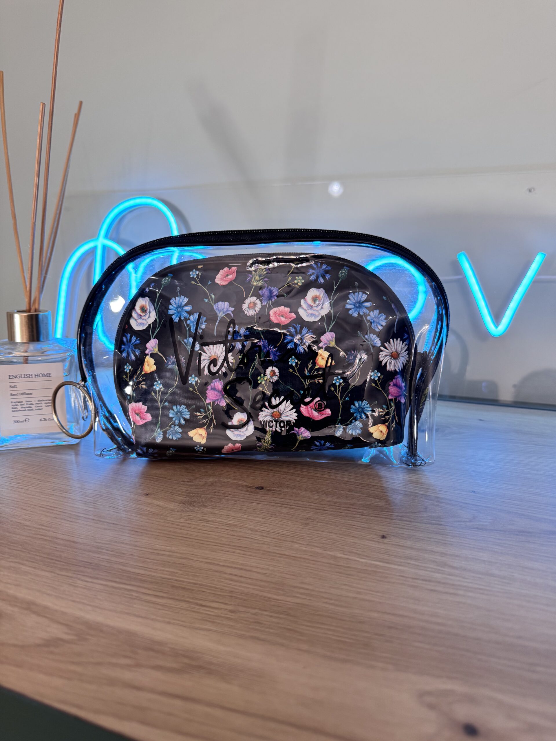 کیف آرایشی دو تکه ویکتوریا سکرت - Image 3